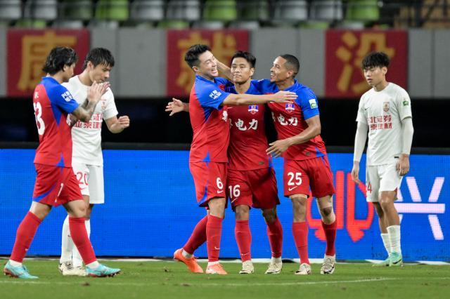 pg电子-【中超】杨超声传射马里建功 梅州客家2比1长春亚泰